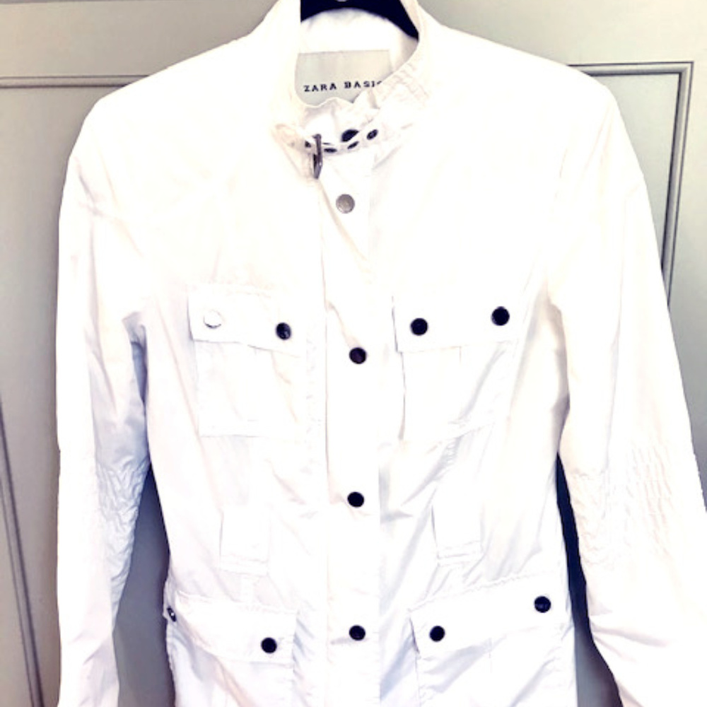 Zara Light Weight White Jacket Windbreaker